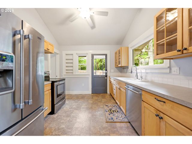 1107 W POWELL Blvd, Gresham, OR 97030