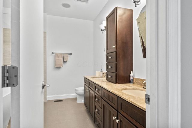 251 Daniel Burnham Square, 701, Columbus, OH 43215