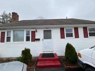 11 Othello St, Brockton, MA 02301