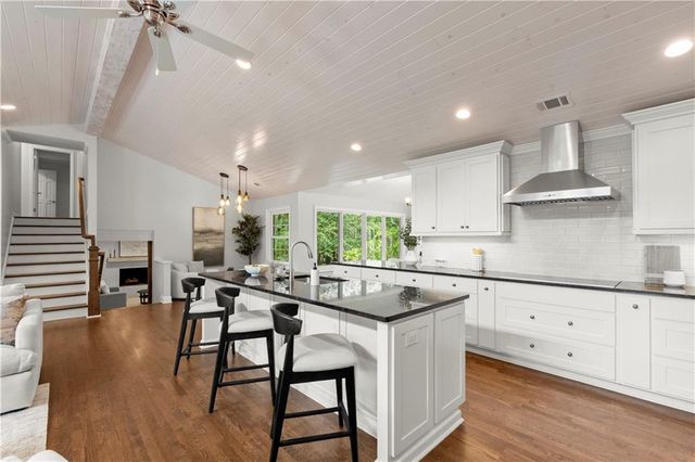 5177 Mount Vernon Way, Atlanta, GA 30338