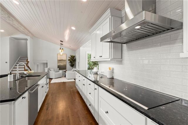5177 Mount Vernon Way, Atlanta, GA 30338