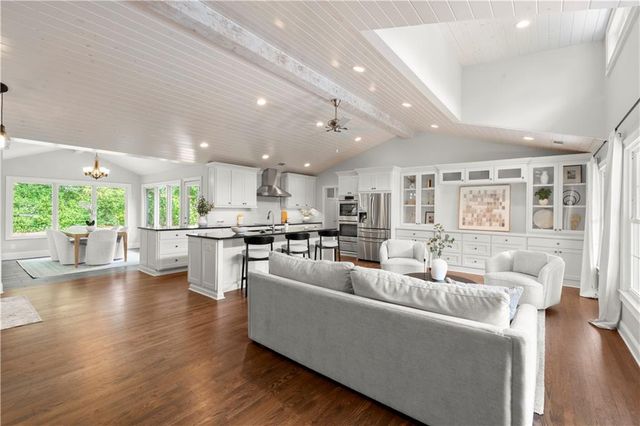 5177 Mount Vernon Way, Atlanta, GA 30338