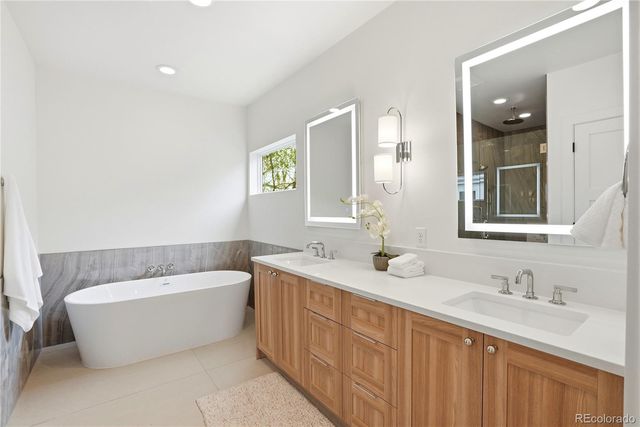 243 S emerson Street, Denver, CO 80209