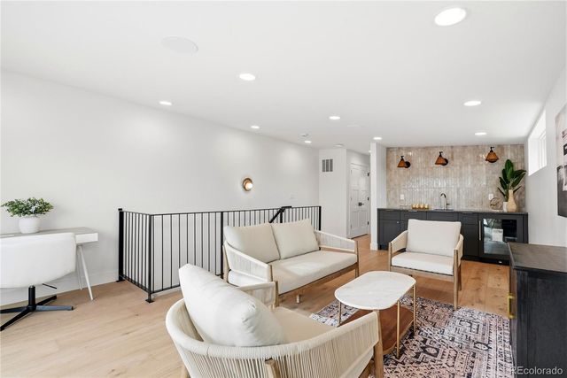 243 S emerson Street, Denver, CO 80209
