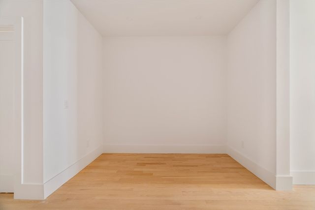 30-32 Condor St 1, Boston, MA 02128