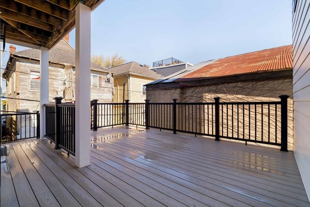 30-32 Condor St 1, Boston, MA 02128
