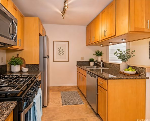91-1135 Puamaeole Street 20D, Ewa Beach, HI 96706