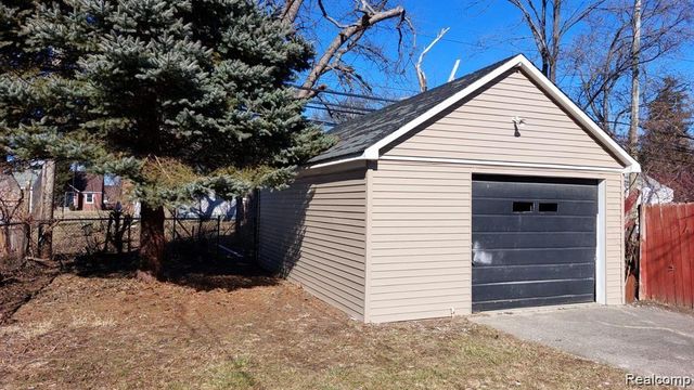 15411 E State Fair Street, Detroit, MI 48205