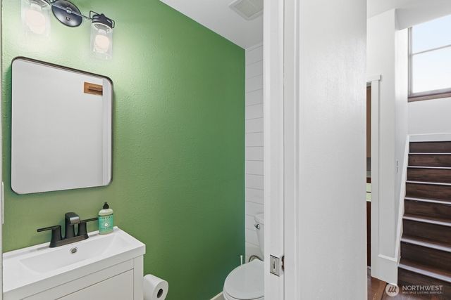 2249 Griffin Avenue, Enumclaw, WA 98022