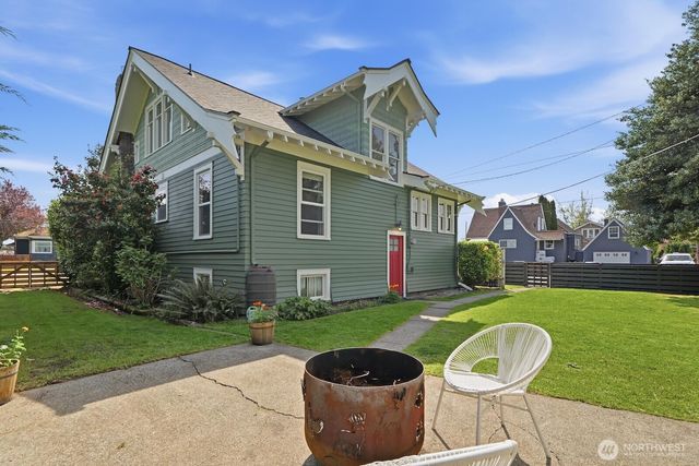 2249 Griffin Avenue, Enumclaw, WA 98022