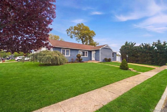 1871 Relyea Drive, Merrick, NY 11566