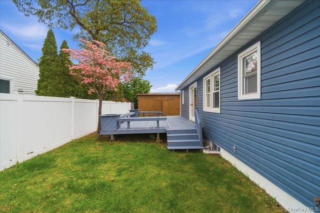 1871 Relyea Drive, Merrick, NY 11566