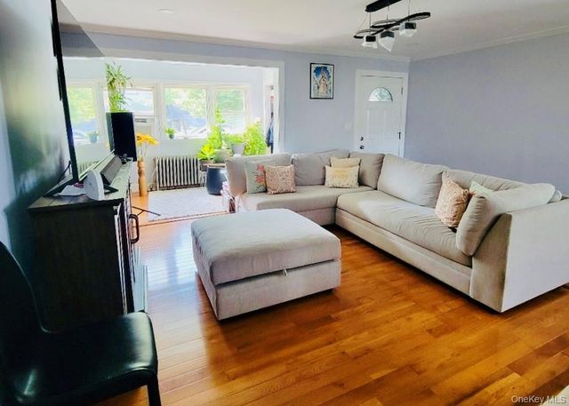 313 Stanley Avenue 1st fl, Mamaroneck, NY 10543