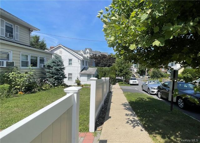 313 Stanley Avenue 1st fl, Mamaroneck, NY 10543