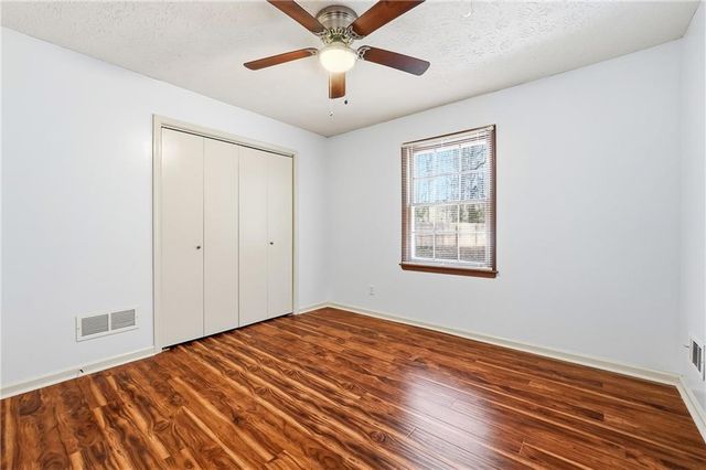 3755 Creekwood Drive, Loganville, GA 30052