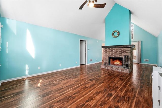 3755 Creekwood Drive, Loganville, GA 30052