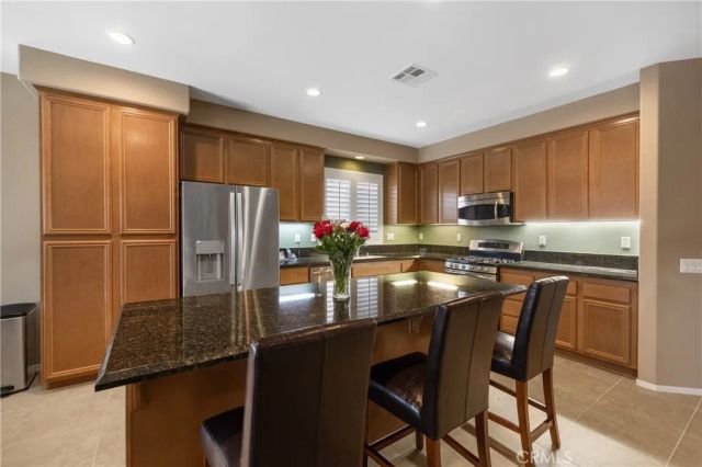 35594 Cloche Drive, Winchester, CA 92596