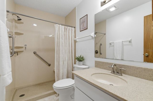 5082 Singleton Drive, 29C, Hilliard, OH 43026