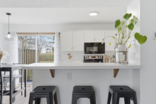 5082 Singleton Drive, 29C, Hilliard, OH 43026