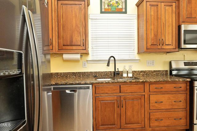 500 Dogwood Creek Place, Fuquay Varina, NC 27526