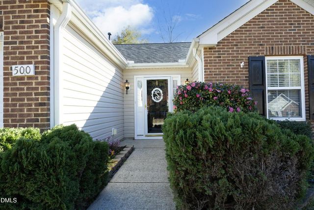 500 Dogwood Creek Place, Fuquay Varina, NC 27526