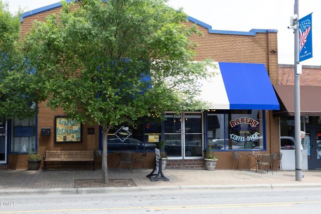 500 Dogwood Creek Place, Fuquay Varina, NC 27526