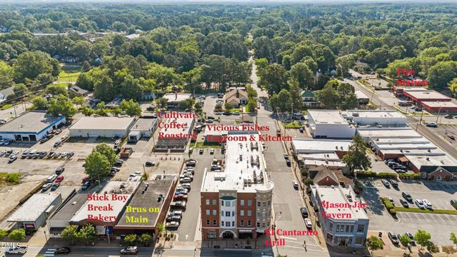 500 Dogwood Creek Place, Fuquay Varina, NC 27526