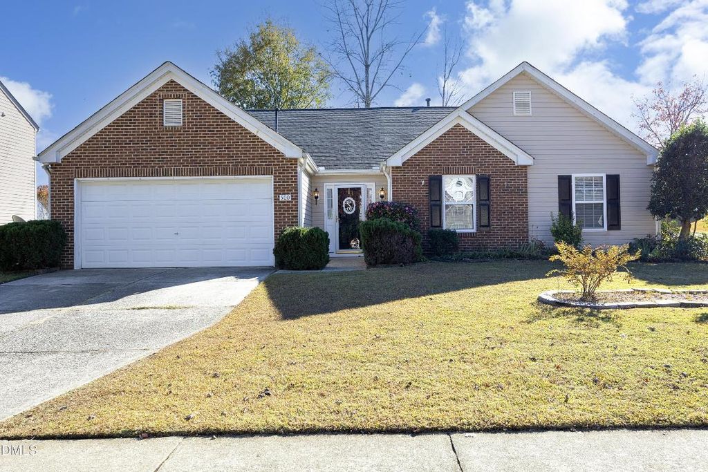 500 Dogwood Creek Place, Fuquay Varina, NC 27526