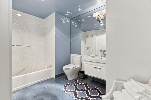 1388 Gough Street 1201, San Francisco, CA 94109