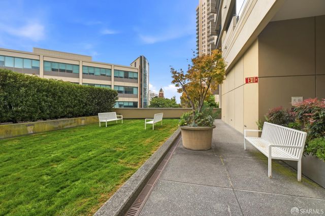 1388 Gough Street 1201, San Francisco, CA 94109