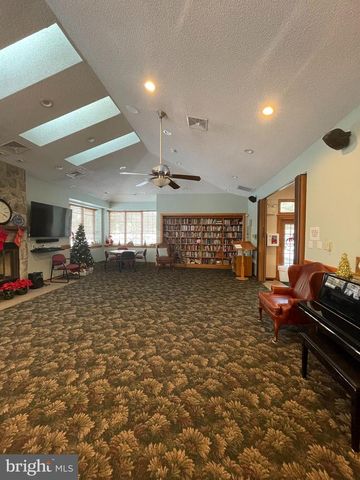 5207-A ADELAIDE DR, Mount Laurel, NJ 08054