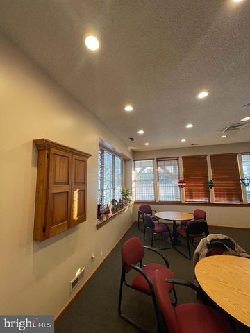 5207-A ADELAIDE DR, Mount Laurel, NJ 08054