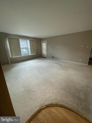 5207-A ADELAIDE DR, Mount Laurel, NJ 08054