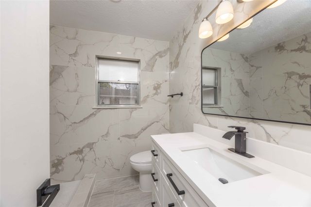 2600 Taylor Street, Commerce, TX 75428