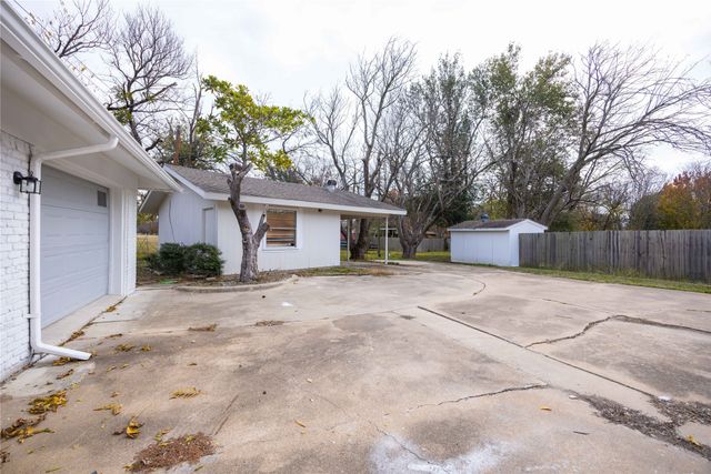 2600 Taylor Street, Commerce, TX 75428