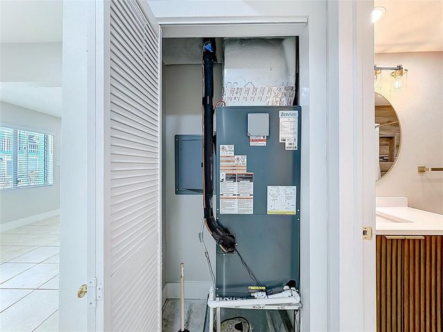 1840 SHORE DRIVE S 5, South Pasadena, FL 33707