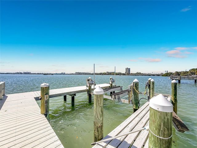 1840 SHORE DRIVE S 5, South Pasadena, FL 33707