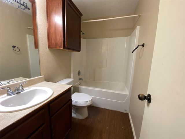 4233 Andrea Lane, Forest Hill, TX 76119