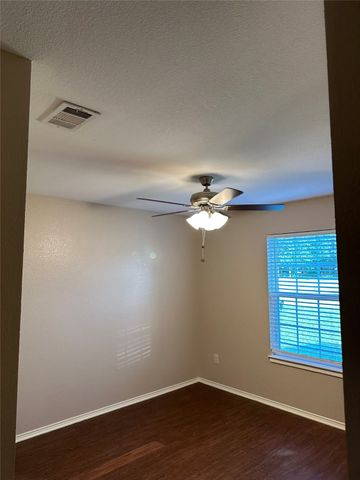 4233 Andrea Lane, Forest Hill, TX 76119
