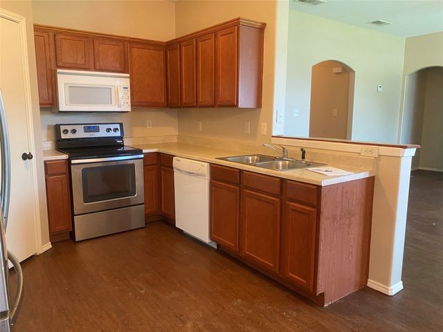 4233 Andrea Lane, Forest Hill, TX 76119