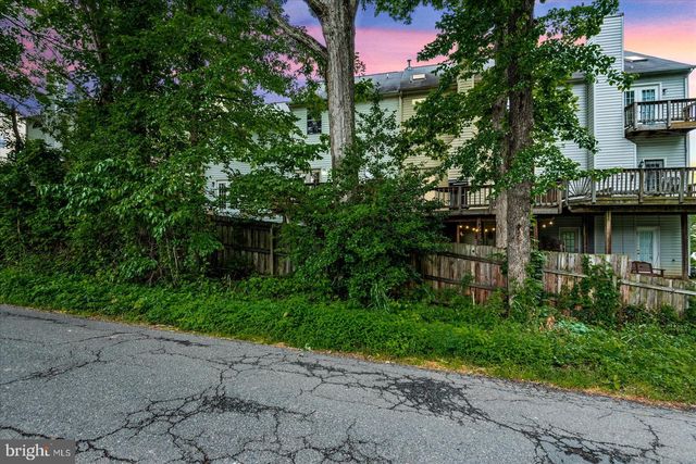 506 BEN NEUIS, Fredericksburg, VA 22405