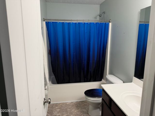 109 Hidden Hollow Drive, Richlands, NC 28574