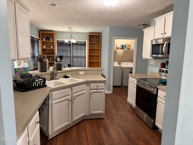 109 Hidden Hollow Drive, Richlands, NC 28574