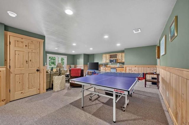 917 Walnut Ridge, Ellijay, GA 30536