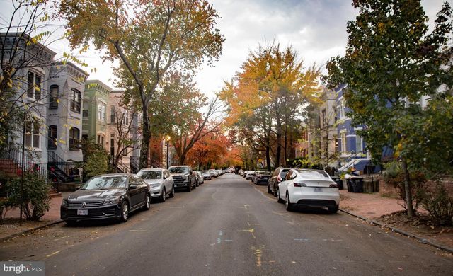 244 10TH ST NE, Washington, DC 20002