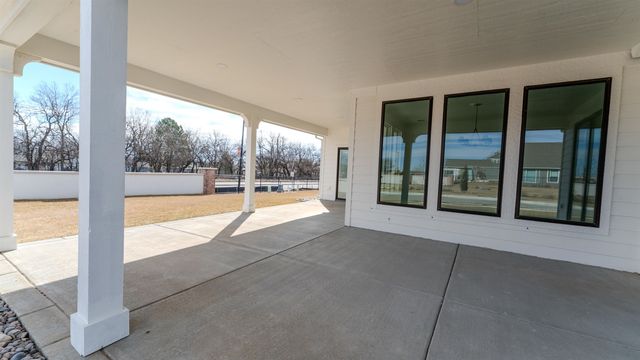 202 S Legacy Way, Andover, KS 67002