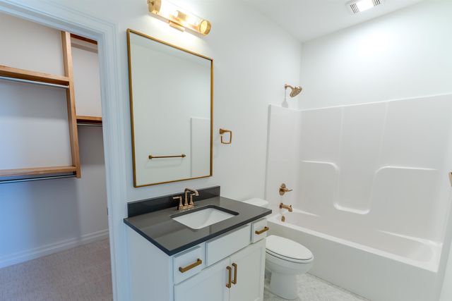 202 S Legacy Way, Andover, KS 67002