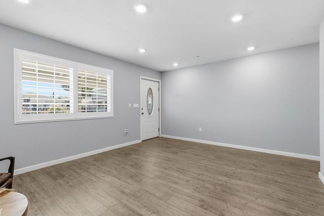 209 Crater Ave, Modesto, CA 95351