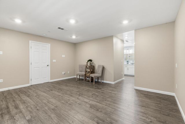 209 Crater Ave, Modesto, CA 95351