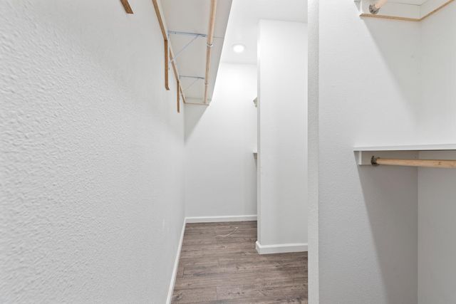 209 Crater Ave, Modesto, CA 95351